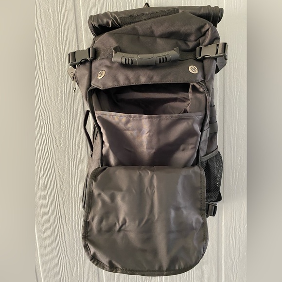 Mardingtop Tactical 40L Convertible Duffle/Backpack - Picture 3 of 8